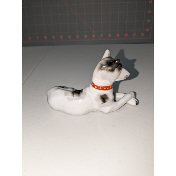 Vintage Japanese Porcelain Dog Figurine With Red Collar & Spotted Coat - Picture 4 of 7